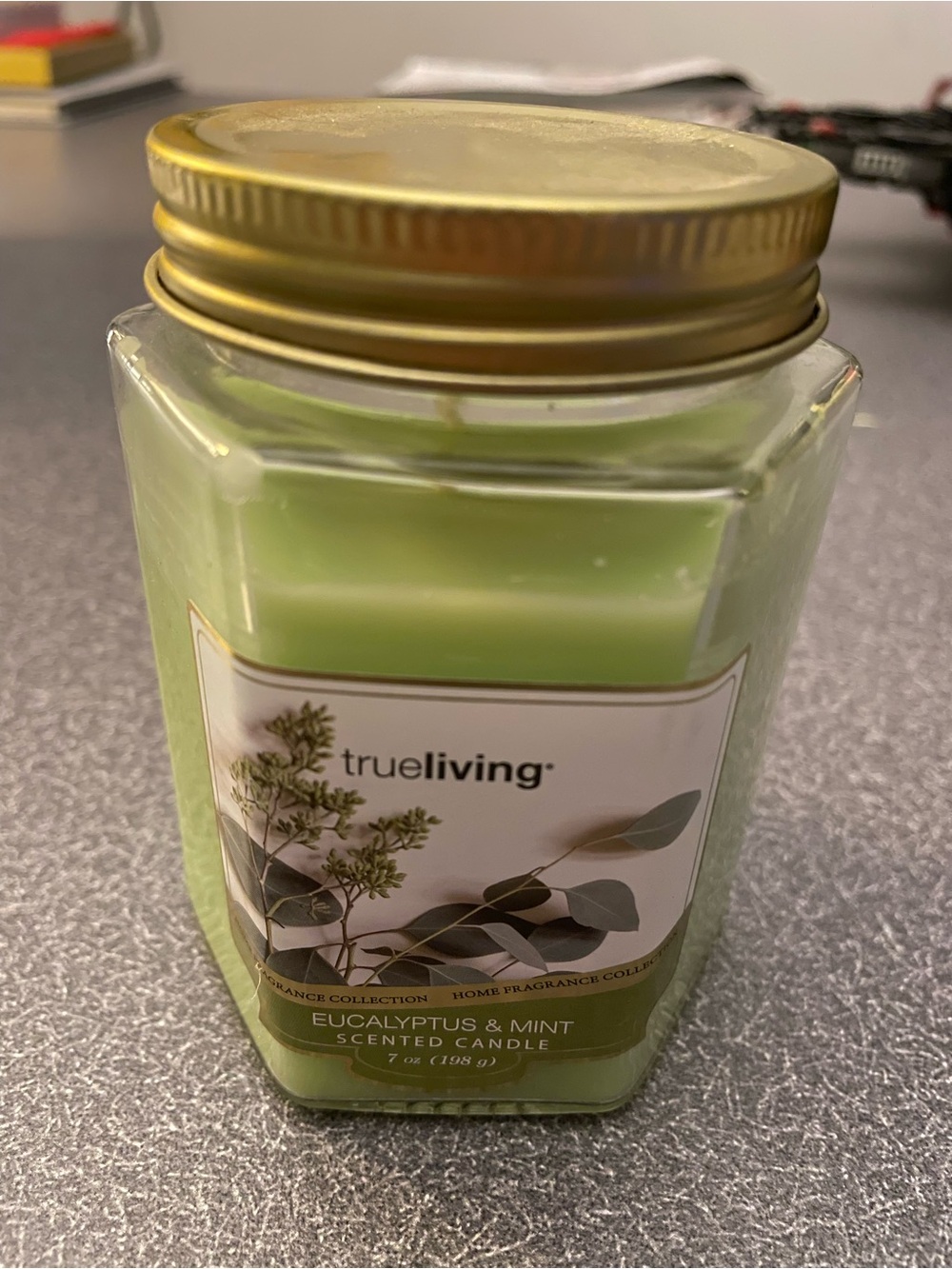 trueliving Eucalyptus & Mint Scented Candle - Green Glass Jar with Gold Lid